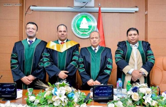 جامعة المنصورة تمنح حماد الرمحي درجة الدكتوراه في الاقتصاد والتحول الرقمي في المؤسسات الإعلامية