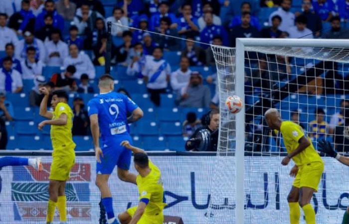 ديربي النصر والهلال.. مفاجآت قوية في تشكيلة الفريقين