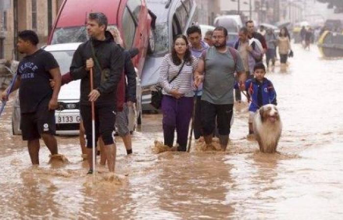 فيضانات إسبانيا.. خلية أزمة لمواكبة الجالية المغربية والكشف عن مصير المفقودين