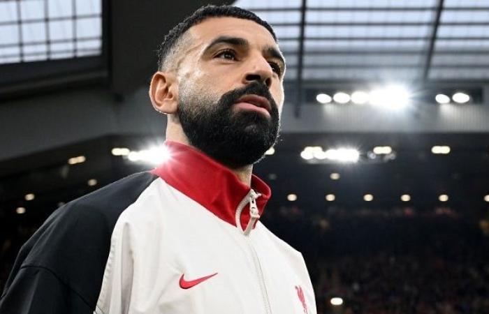 محمد صلاح يُثير تساؤلات جماهير ليفربول برسالة مفاجئة