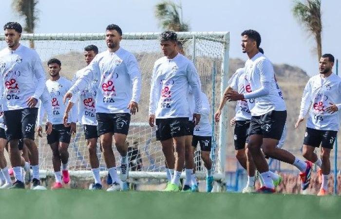 منتخب مصر يخوض تدريبا صباحيا باستاد الدفاع الجوي