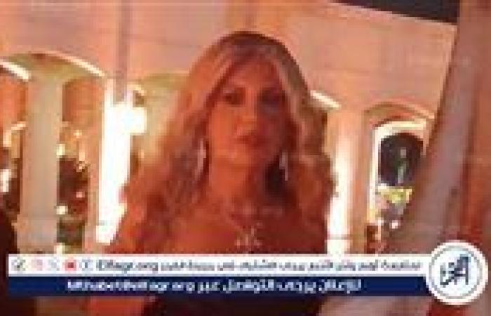 بالأسود.. بوسي شلبي تتألق على ريد كاربت مهرجان القاهرة السينمائي في دورته 45