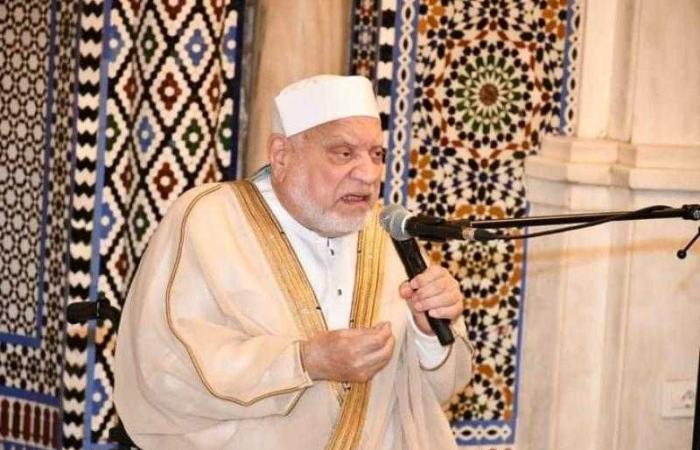 أحمد عمر هاشم خطيبا لخطبة الجمعة غداً بعنوان المال الحرام وحرمة التعدي عليه