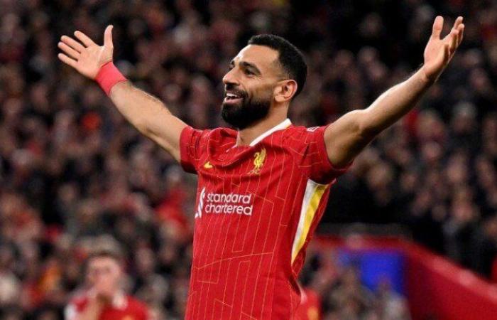 محمد صلاح يثير الجدل برسالة غامضة: من يقصد بـ"المختلون نفسياً"؟