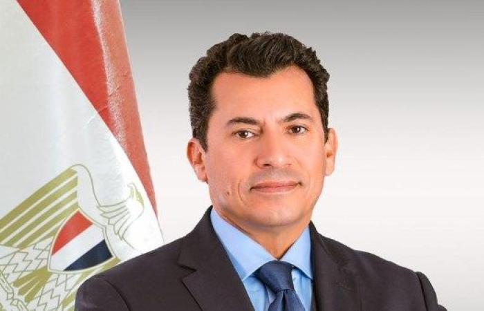 وزير الرياضة يهنئ الدكتور حسام الدين مصطفى بفوزه برئاسة اللجنة البارالمبية المصرية