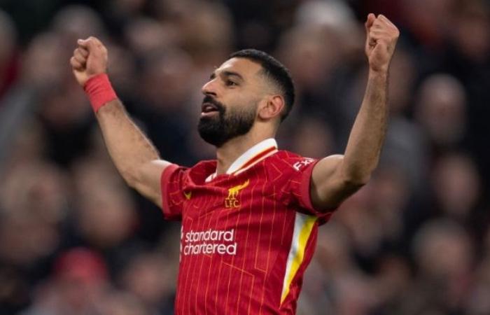 برشلونة يحسم قراره بشأن التعاقد مع محمد صلاح