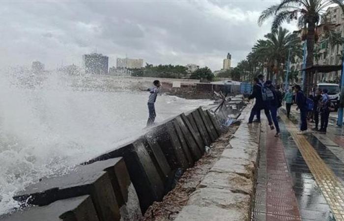 أمطار رعدية ورياح وبرودة.. نوة القاسم تضرب الإسكندرية