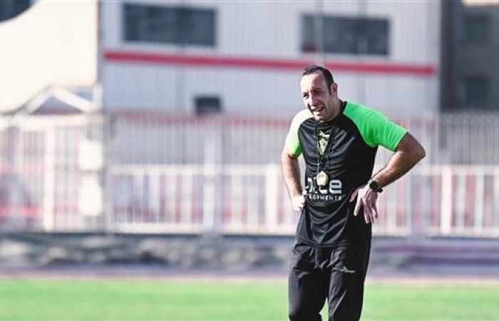 أحمد مجدى يجتمع بلاعبي الزمالك قبل انطلاق المران