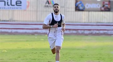 محمود بنتايج يؤدي التدريبات التأهيلية في مران الزمالك