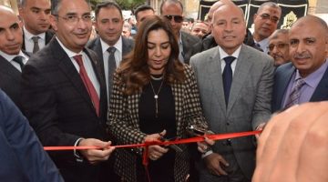 وزيرا التموين والتنمية ومحافظ القاهرة يفتتحون سوق اليوم الواحد ومنافذ خدمية جديدة