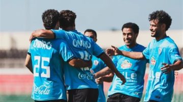 الكاف يخطر الزمالك بطاقم تحكيم مباراة بلاك بولز