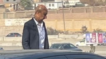 شاهد لحظة مغادرة الحكم محمد عادل مقر المحكمة الاقتصادية