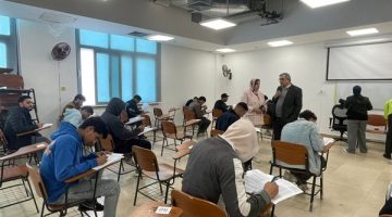 نائب رئيس جامعة بنها الأهلية للشؤون الأكاديمية يتابع سير الامتحانات