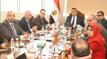 وزير الإسكان يتابع آليات طرح الأراضي والفرص الاستثمارية بالمدن الجديدة