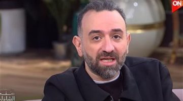 “شغلانة غدارة”.. عمرو سلامة يستعرض قصة قنان شهير توفي بعد أزمة مالية