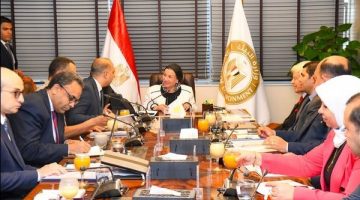 وزيرة البيئة تترأس الجلسة الأولى لمجلس إدارة جهاز تنظيم المخلفات في تشكيله الجديد