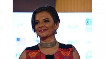 مؤلفة “لام شمسية” تُطالب بعدم نشر صورة علي البيلي بجانب المتهمين بقضية “ياسين”