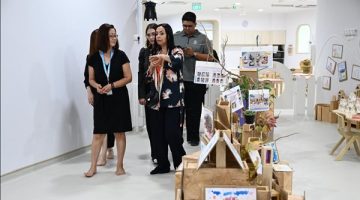 وزيرة التضامن تتفقد نماذج لمجمعات حضانات ورياض الأطفال في سنغافورة