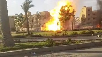 تفحم 4 سيارات.. محاولات للسيطرة على حريق طريق الواحات بأكتوبر بعد انفجار خط غاز