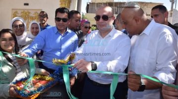 محافظ بني سويف ووزير الشباب يفتتحان حمام السباحة التدريبي والملعب الخماسي بناصر