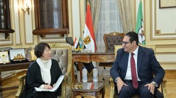 جامعة القاهرة تبحث مع اليابان تبادل الخبرات بمجال الروبوتات والذكاء الاصطناعي