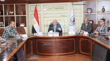 استعدادا لعيد الأضحى.. محافظ بني سويف يناقش خطة ضبط الأسواق واستقرار الأسعار