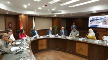 محافظ الجيزة يلتقي بمواطني أحياء الهرم وكرداسة والحوامدية وأطفيح للاستماع إلى شكواهم