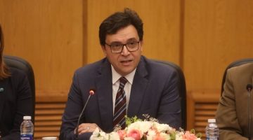 وزير الثقافة يجتمع بمجلس أكاديمية الفنون لمتابعة سير العمل