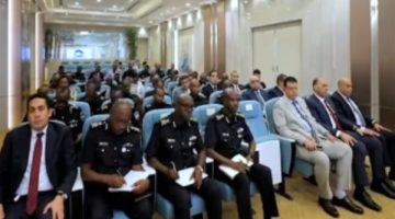 أكاديمية الشرطة تستقبل وفدًا من كلية الشرطة الرواندية وضباطًا أفارقة