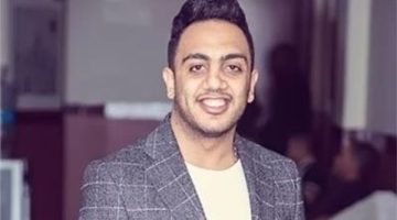 أوس أوس يطلب الدعاء لوالدته بعد دخولها العناية المركزة.. ويكشف أغرب موقف من معجبيه