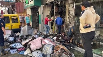 حريق يلتهم محل مفروشات في شارع الجيش ببورسعيد.. والحماية المدنية تتدخل قبل الكارثة