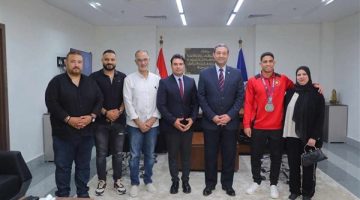 محافظ دمياط يُكرم البطل يحيى الجمل بعد حصوله على بطولة أفريقيا للمصارعة
