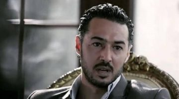 في عيد ميلاده.. حكاية أحمد هارون من عارض أزياء إلى سلم المجد والشهرة