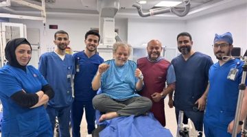 المخرج أشرف فايق يطمئن جمهوره: “خرجت من العملية بنجاح”