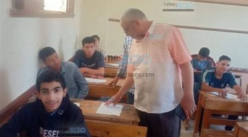 مدير عام التعليم الفني ببني سويف يتابع امتحانات الفصل الدراسي الثاني لسنوات النقل