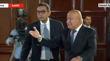 بعد ظهوره مع رئيس الوزراء بملامح شاحبة وجسد هزيل.. علي المصيلحي يثير تعاطف المصريين