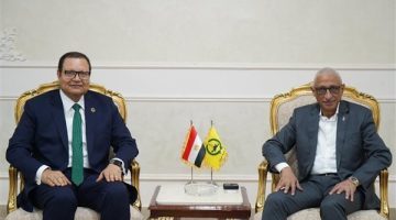 رئيس هيئة الاعتماد الصحية يلتقي محافظ شمال سيناء لبحث استعدادات التأمين الصحي الشامل