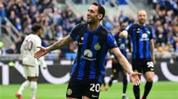 إنتر ميلان يهزم تورينو بثنائية ويواصل ويتشبث بأمل الصدارة بالدوري الإيطالي