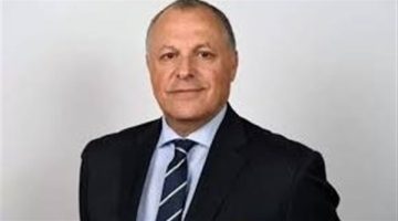 أبو ريدة يدعو رؤساء الأندية والرابطة لمناقشة التخطيط للموسم الجديد