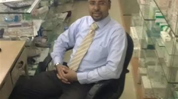 وفاة صيدلي في قنا بأزمة قلبية أثناء عمله.. وقريته تتشح بالسواد حزناً عليه