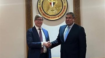 السفير أبو بكر حفني يستقبل السكرتير الدائم بوزارة خارجية فنلندا