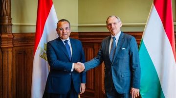 السفير المصري في بودابست يلتقي وزير الداخلية المجري