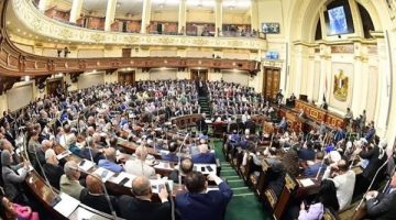 أزمة في سوق الدواء.. برلمانيون يشعلون الجلسة بمطالبات لإيقاف عبث سلاسل الصيدليات