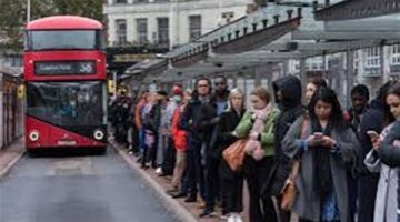 نقل الموظفين خارج لندن يوفر للحكومة البريطانية 125 مليون دولار سنويًا