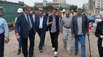 رئيس جامعة بنها يتفقد عددا من المنشآت الجديدة بكفر سعد