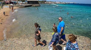 طفرة سياحية في البحر الأحمر.. الغردقة ومرسى علم تستقبلان آلاف السياح من أوروبا
