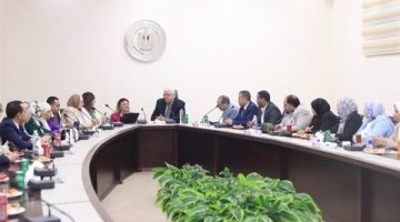 وزير التعليم العالي يترأس اجتماع مديري مراكز ذوي الإعاقة بالجامعات المصرية