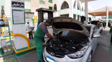 رئيس الوزراء يتابع جهود الحكومة لتحويل السيارات للعمل بالغاز الطبيعى
