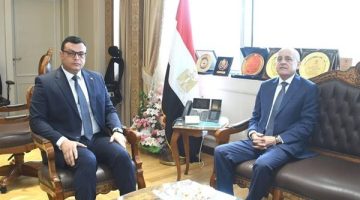 وزير الإسكان يستقبل محافظ الأقصر لمتابعة مشروعات مبادرة “حياة كريمة”