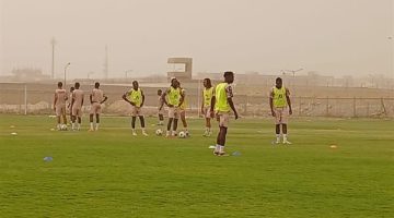 رغم العاصفة.. منتخبات المجموعة الثالثة تؤدي تدريباتها الجماعية استعدادًا لأمم إفريقيا